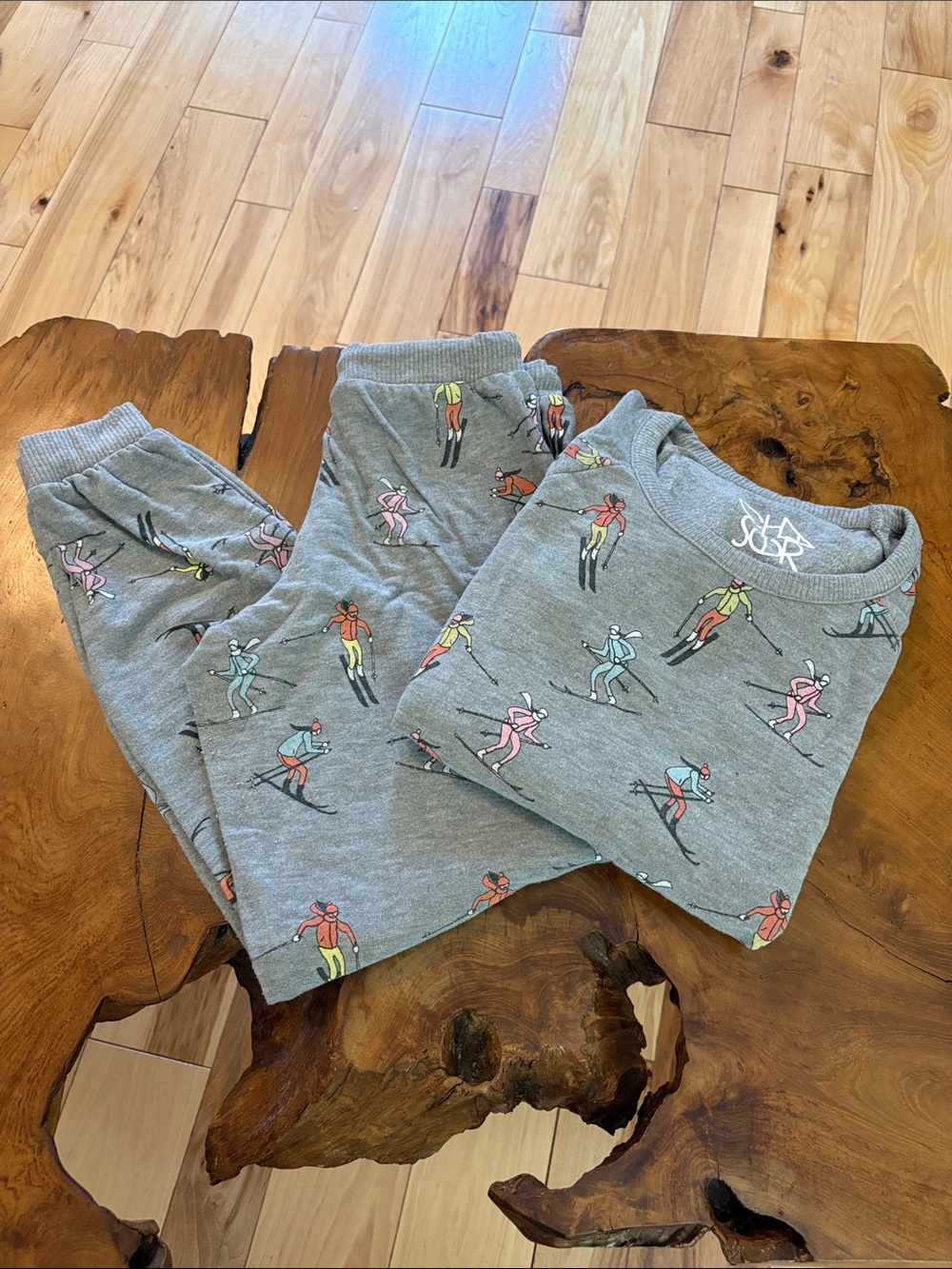 Ski-Print Grey Women's Pullover Sweatshirt & Pants